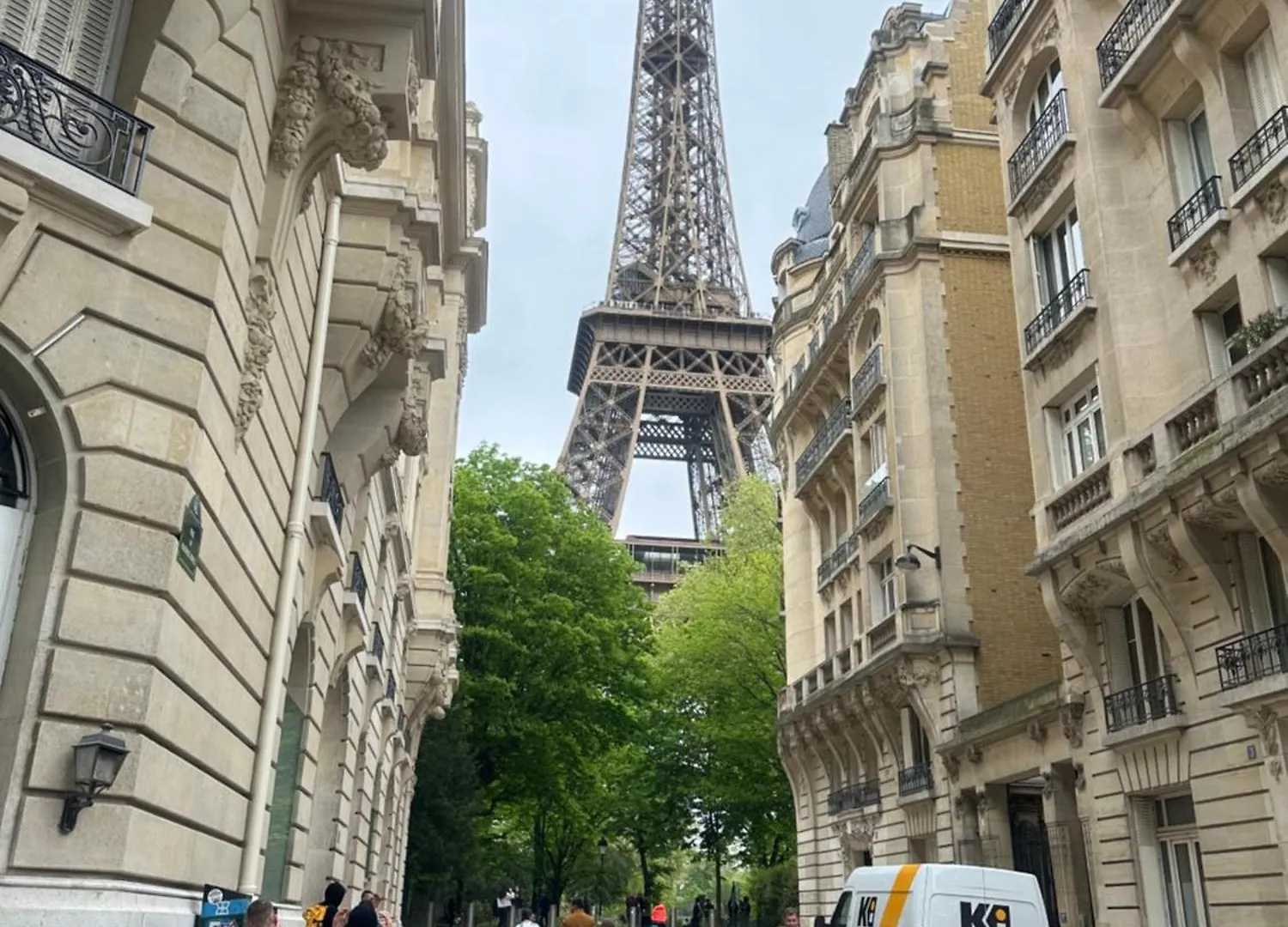 Eiffel Tower / Tour Eiffel Apartment Paris